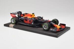 Red Bull RB15 #33 M. Verstappen German GP Winner Wet 2019 Minichamps 1:18 113191133 Metal - imagen 4 de 7