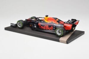 Red Bull RB15 #33 M. Verstappen German GP Winner Wet 2019 Minichamps 1:18 113191133 Metal - imagen 5 de 7