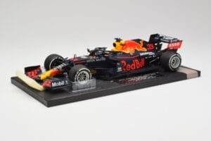 Red Bull RB16 #33 M. Verstappen Abu Dhabi GP Winner 2020 Minichamps 1:18 113201733 Metal - imagen 2 de 6