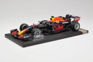 Red Bull RB16B #33 M. Verstappen Dutch GP Winner 2021 Minichamps 1:18 113212533 Metal - imagen 2 de 7