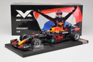 Red Bull RB16B #33 M. Verstappen Dutch GP Winner 2021 Minichamps 1:18 113212533 Metal - imagen 6 de 7