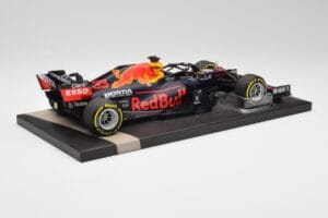 Red Bull RB16B #33 M. Verstappen France GP Winner 2021 Minichamps 1:18 113210833 Metal - imagen 3 de 7