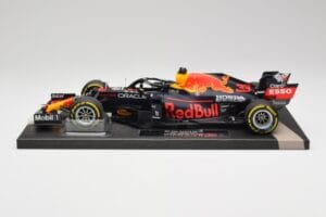Red Bull RB16B #33 M. Verstappen France GP Winner 2021 Minichamps 1:18 113210833 Metal