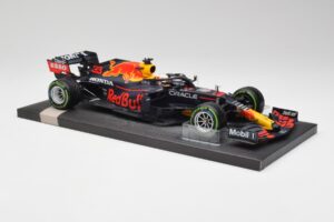 Red Bull RB16B #33 M. Verstappen Emilia Romagna GP Winner 2021 Minichamps 1:18 113210233T Metal - imagen 4 de 6