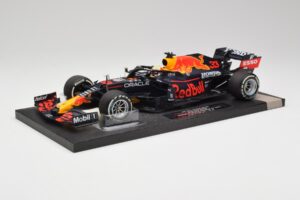 Red Bull RB16B #33 M. Verstappen Styrian & Austrian GP Winner 2021 Minichamps 1:18 113210933 Metal - imagen 2 de 6