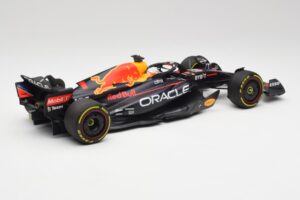 Red Bull RB18 #1 M. Verstappen France GP Winner 2022 Minichamps 1:18 110221201 Metal - imagen 2 de 7