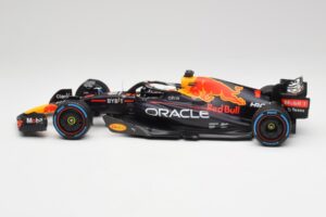 Red Bull RB18 #1 M. Verstappen Monaco GP 3rd Wet 2022 Minichamps 1:18 110220701 Metal - imagen 3 de 7
