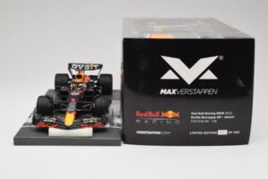 Red Bull RB18 #1 M. Verstappen Emilia Romagna GP 2022 Winner Minichamps 1:18 113220401 Resina - imagen 6 de 7