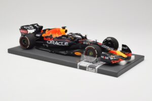 Red Bull RB18 #1 M. Verstappen Miami GP 2022 Winner Minichamps 1:18 113220301 Resina - imagen 4 de 7