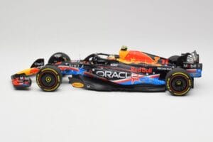 Red Bull RB19 #1 M. Verstappen Austin GP Winner 2023 Minichamps 1:18 110231901 Metal - imagen 3 de 6