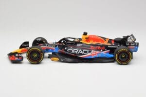 Red Bull RB19 #11 S. Perez Austin GP 2023 Minichamps 1:18 110231911 Metal - imagen 3 de 6