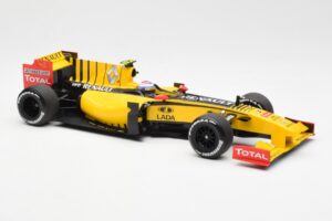 Renault F1 Team R30 #11 V. Petrov Showcar F1 2010 Minichamps 1:18 150100082 Metal - imagen 4 de 6