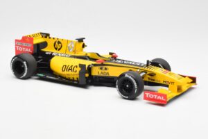 Renault R30 R. Kubica / V. Petrov F1 Showcar 2010 Minichamps 1:18 7711428831 Metal - imagen 4 de 6