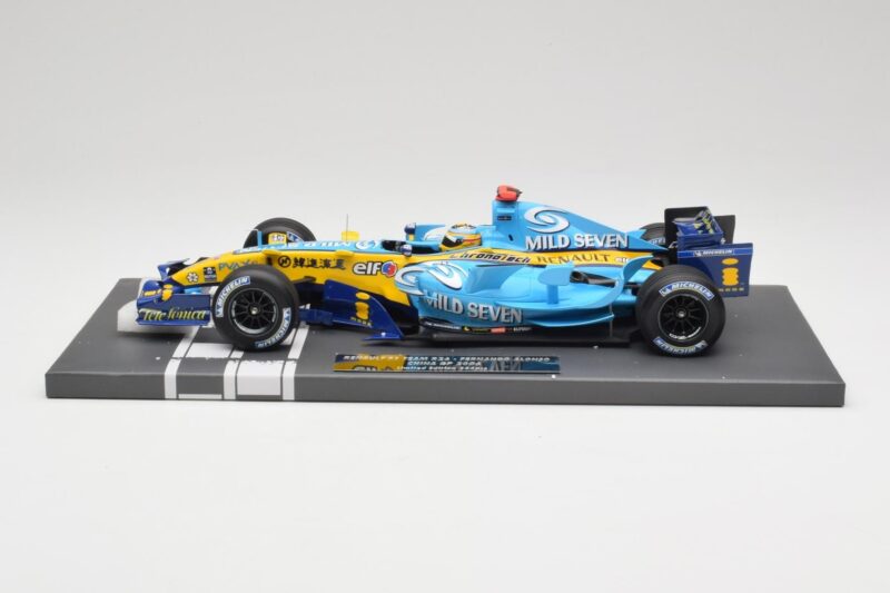 Renault R26 #1 F. Alonso China GP 2006 Minichamps 1:18 117061601 Resina