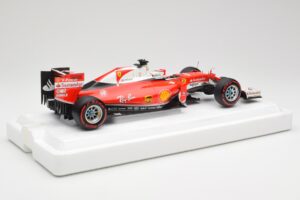 Scuderia Ferrari SF16-H #5 S. Vettel Italian GP 2016 BBR 1:18 BBR181625 Metal - imagen 2 de 7