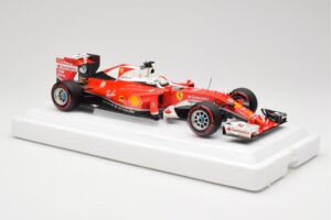 Scuderia Ferrari SF16-H #5 S. Vettel Italian GP 2016 BBR 1:18 BBR181625 Metal - imagen 4 de 7