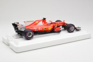 Scuderia Ferrari SF70H #5 S. Vettel Winner Australian GP 2017 BBR 1:18 BBR181705 Metal - imagen 2 de 7