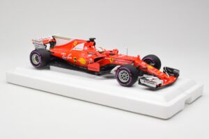 Scuderia Ferrari SF70H #5 S. Vettel Winner Australian GP 2017 BBR 1:18 BBR181705 Metal - imagen 4 de 7