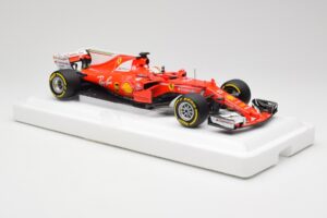 Scuderia Ferrari SF70H #5 S. Vettel Winner Australian GP 2017 End of Race BBR 1:18 BBR181705-E Metal - imagen 4 de 7