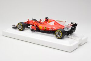 Scuderia Ferrari SF70H #5 S. Vettel Winner Australian GP 2017 End of Race BBR 1:18 BBR181705-E Metal - imagen 5 de 7