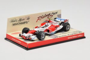 Toyota TF107 #12 J. Trulli Showcar 2007 Minichamps 1:43 403070082 Metal - imagen 2 de 5