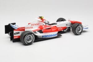 Toyota TF107 #12 J. Trulli F1 Launch Livery 2007 Minichamps 1:18 AM601321 Metal - imagen 2 de 6
