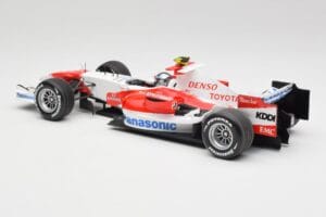 Toyota TF107 #12 J. Trulli F1 Launch Livery 2007 Minichamps 1:18 AM601321 Metal - imagen 5 de 6