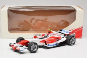 Toyota TF107 #12 J. Trulli F1 Launch Livery 2007 Minichamps 1:18 AM601321 Metal - imagen 6 de 6