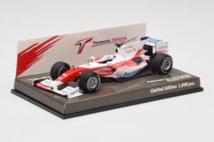Toyota TF109 Panasonic Toyota Racing #9 J. Trulli F1 2009 Minichamps 1:43 AM621323 Metal - imagen 2 de 5
