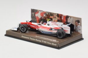 Toyota TF109 Panasonic Toyota Racing #10 T. Glock F1 2009 Minichamps 1:43 AM62131 Metal - imagen 3 de 5