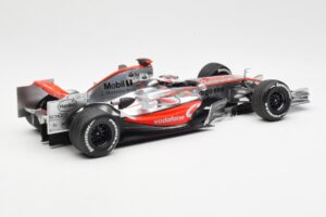 McLaren MP4-22 Mercedes #1 F. Alonso Showcar 2007 Minichamps 1:18 533071871 Metal - imagen 2 de 6