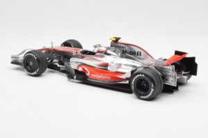 McLaren MP4-23 Mercedes #23 H. Kovalainen 2008 Minichamps 1:18 530081823 Metal - imagen 5 de 6
