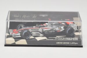 Dallara F303 N. Piquet British F3 Championship 2003 Minichamps 1:43 400030333 Metal - imagen 5 de 5