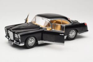 Facel Vega HK500 Negro Sun Star 1:18 3751 Metal - imagen 2 de 8