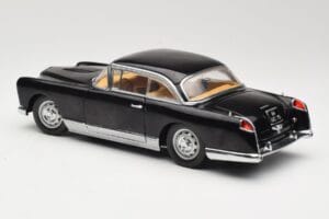 Facel Vega HK500 Negro Sun Star 1:18 3751 Metal - imagen 7 de 8