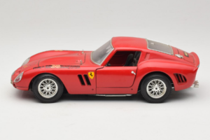 Ferrari 250 GTO Rojo Bburago 1:18 B003 Metal - imagen 4 de 8
