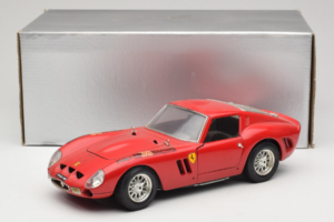 Ferrari 250 GTO Rojo Bburago 1:18 B003 Metal - imagen 8 de 8