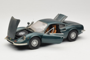 Ferrari 246 GT Dino Verde Anson 1:18 30359 Metal - imagen 2 de 8