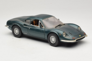 Ferrari 246 GT Dino Verde Anson 1:18 30359 Metal - imagen 6 de 8