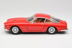 Ferrari 250 GT Berlinetta SWB Rojo Hot Wheels 1:18 B6053 Metal - imagen 4 de 8