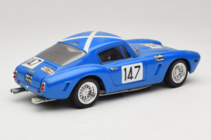 Ferrari 250 GT Berlinette #147 Azul Jouef Evolution 1:18 3023 Metal - imagen 3 de 8