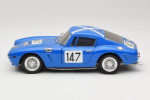 Ferrari 250 GT Berlinette #147 Azul Jouef Evolution 1:18 3023 Metal - imagen 4 de 8