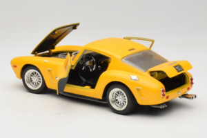 Ferrari 250 GT Berlinetta Amarillo Jouef Evolution 1:18 301200 Metal - imagen 5 de 8
