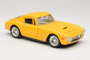 Ferrari 250 GT Berlinetta Amarillo Jouef Evolution 1:18 301200 Metal - imagen 6 de 8