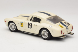 Ferrari 250 GT SWB Berlinette #19 Tour de France Automobile 1961 Eagles Race 1:18 6500 Metal - imagen 7 de 8
