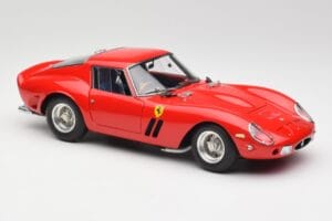 Ferrari 250 GTO London Show Rojo CMC 1:18 M-256 Metal - imagen 4 de 6