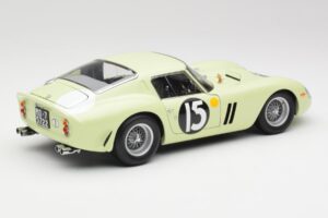 Ferrari 250 GTO #15 S. Moss / I. Ireland Goodwood Tourist Trophy Winner 1962 Kyosho 1:18 08438C Metal - imagen 3 de 8