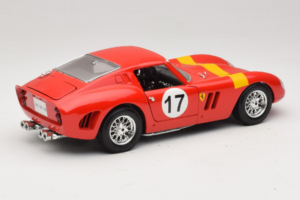 Ferrari 250 GTO #17 Bburago Sammlerborse Rojo Bburago 1:18 3007-P1 Metal - imagen 3 de 8