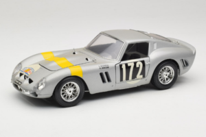 Ferrari 250 GTO #172 L. Bianchi / G. Berger Tour de France 1962 Plata Edición Limitada Bburago 1:18 3011-S1 Metal