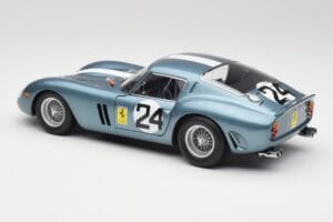 Ferrari 250 GTO #24 P. Rodriguez 12 Hours of Sebring GT3.0 Winner 1962 Kyosho 1:18 08438D Metal - imagen 7 de 8